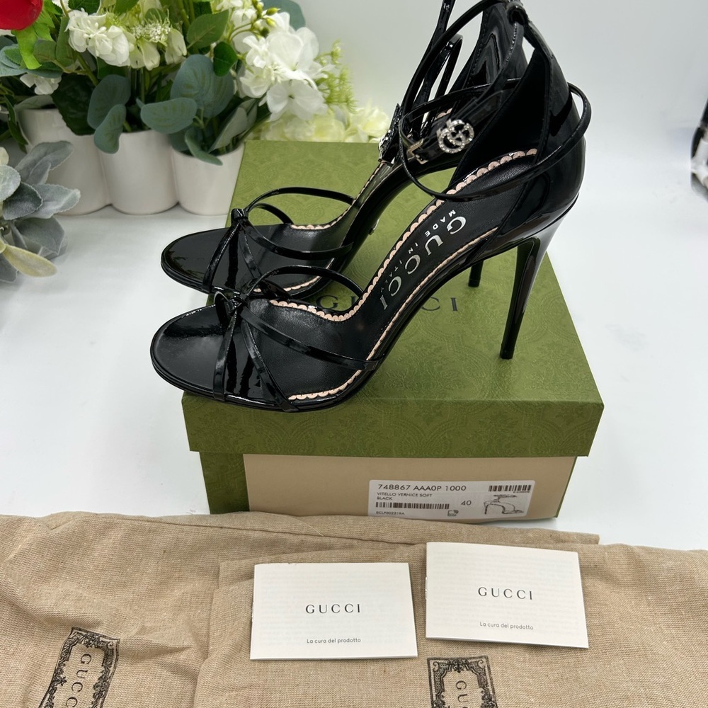 Women's Gucci, patent leather ankle strap, heeled sandals size 40 made in Italy - Picture 8 of 12